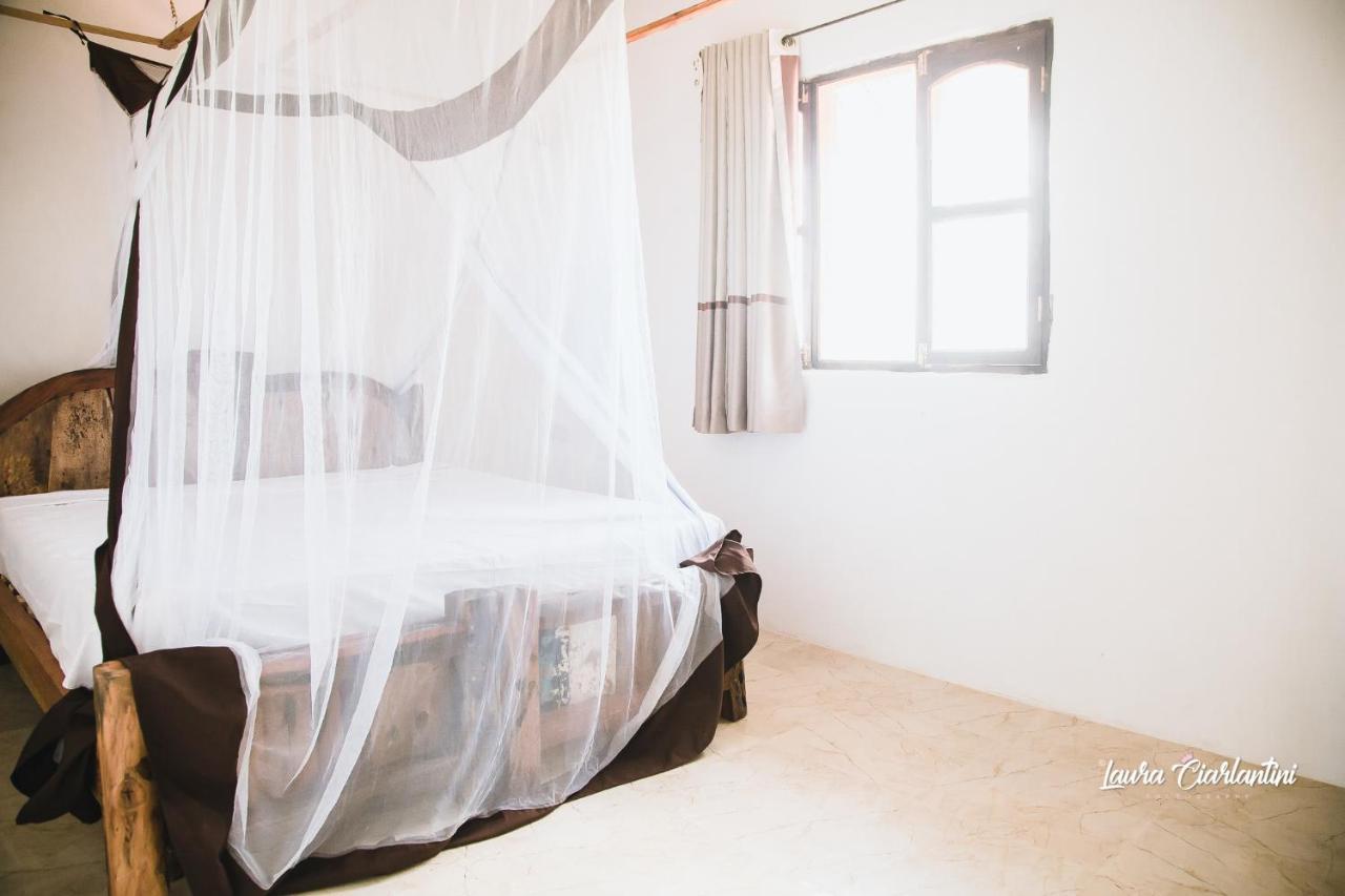 Uroa Zanzibar Vera Beach Hotel By Moonshine Dikoni ภายนอก รูปภาพ