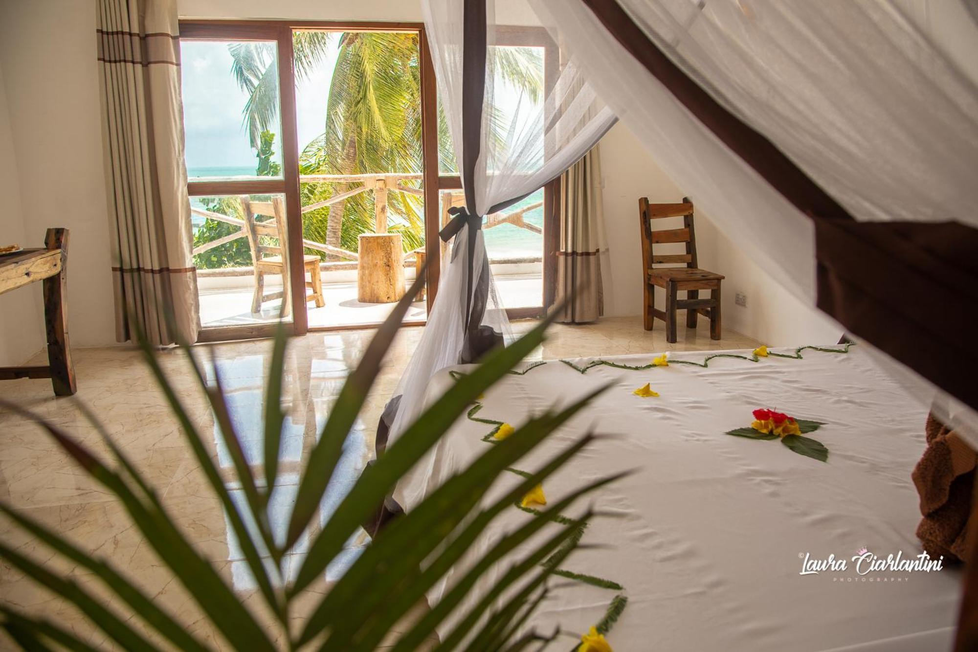 Uroa Zanzibar Vera Beach Hotel By Moonshine Dikoni ภายนอก รูปภาพ