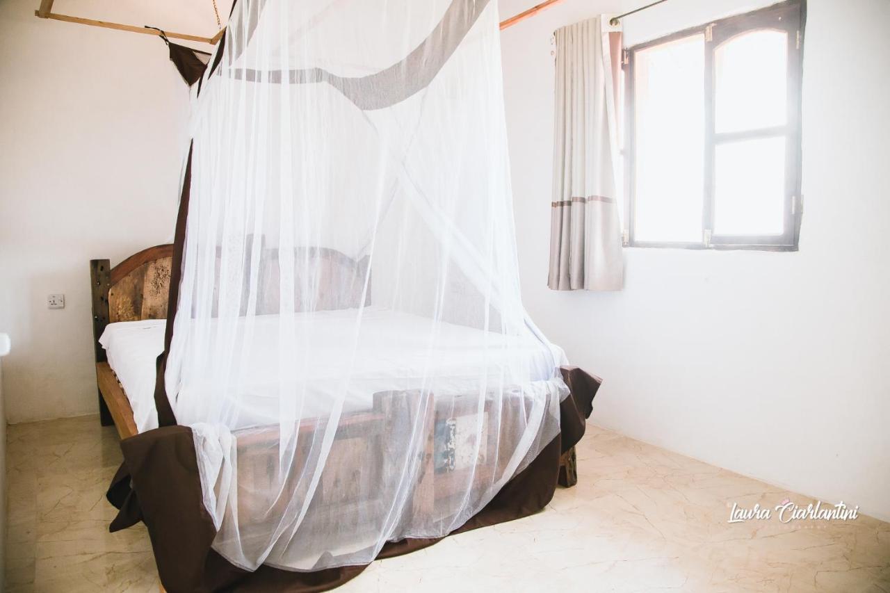 Uroa Zanzibar Vera Beach Hotel By Moonshine Dikoni ภายนอก รูปภาพ